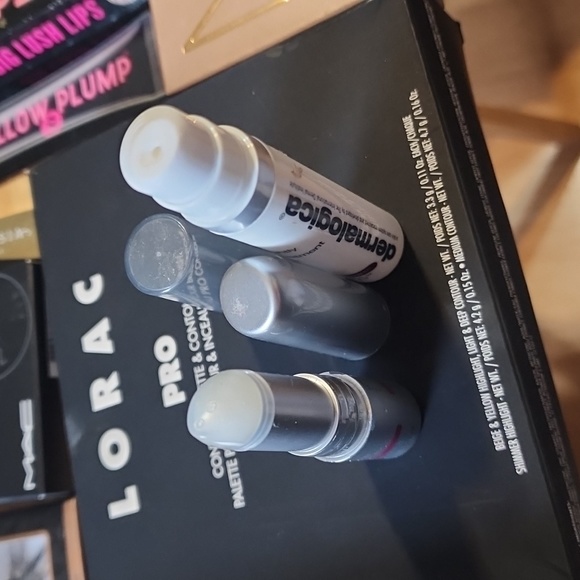 Bundle of Makeup MAC~TOO FACED~COVERGIRL~DERMALOGICA~ANASTASIA ~UD~ - Picture 6 of 7